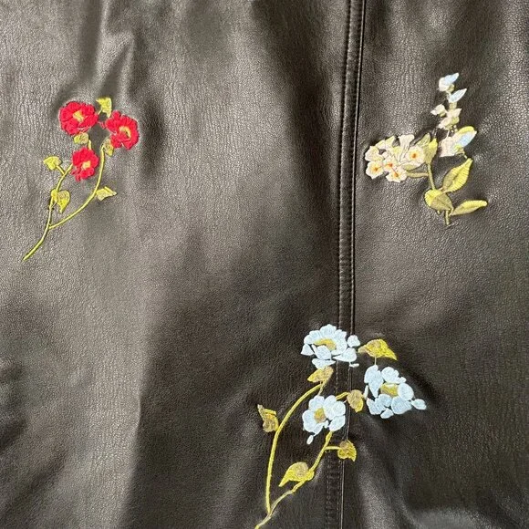 Christopher & Banks Black Faux Leather Jacket Floral Embroidery Snap Zip Large - Picture 11 of 16